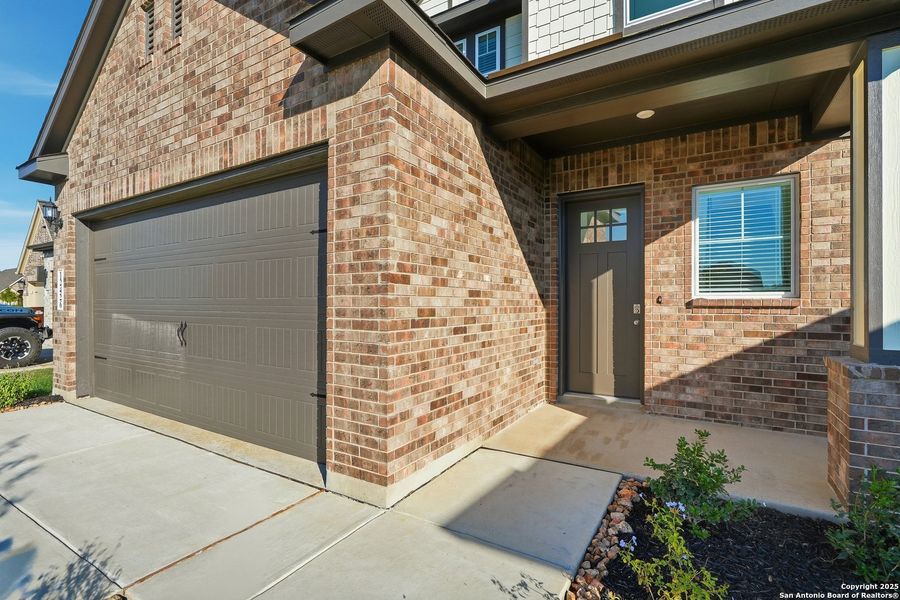 Exterior details and patio area of a home in Stillwater Ranch, San Antonio (Image 3). Exterior details and patio area of a home in Stillwater Ranch, San Antonio (Image 3).