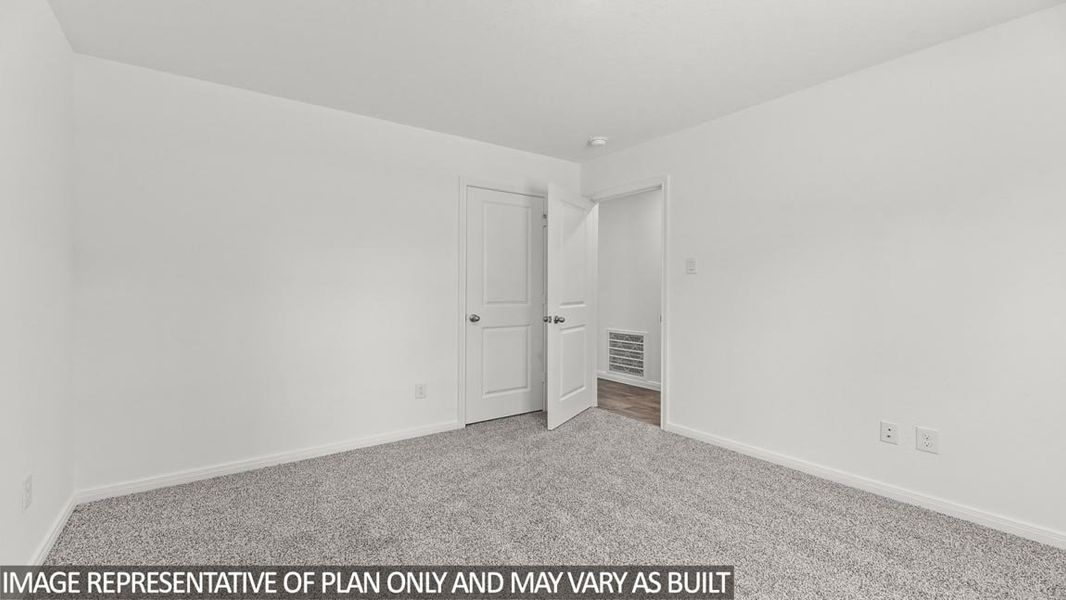 Representative unfurnished interior of a home built from the Blake by D.R. Horton in Castles Edge, Willis (Image 20).