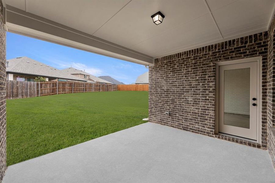 25. 1825 Bachman - Patio