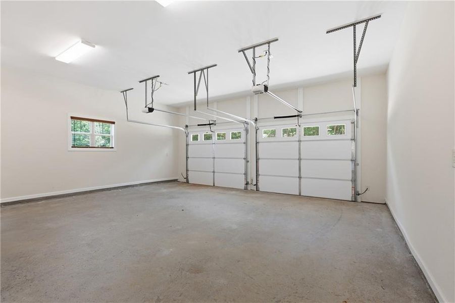 Spacious, unfurnished interior of a new home in , Cornelia (Image 25).