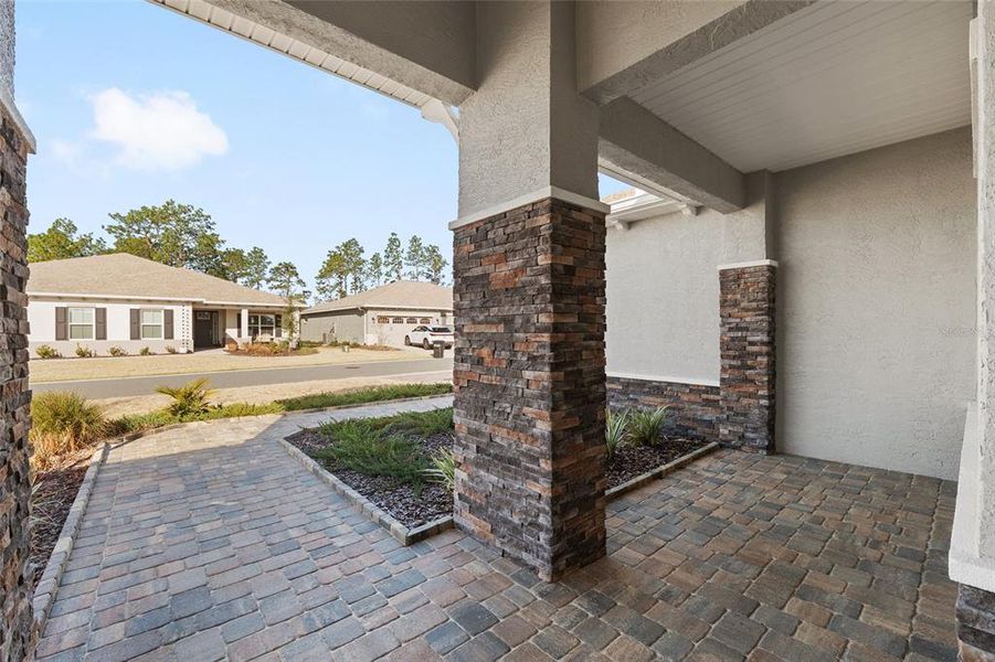 Exterior details and patio area of a home in , Ocala (Image 39).