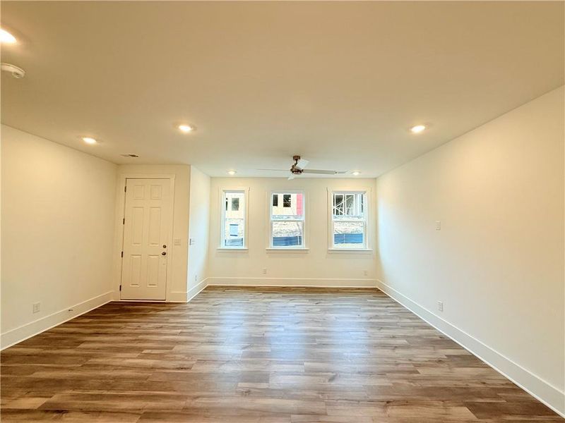 Spacious, unfurnished interior of a new home in Park Vue, Atlanta (Image 16). Spacious, unfurnished interior of a new home in Park Vue, Atlanta (Image 16).