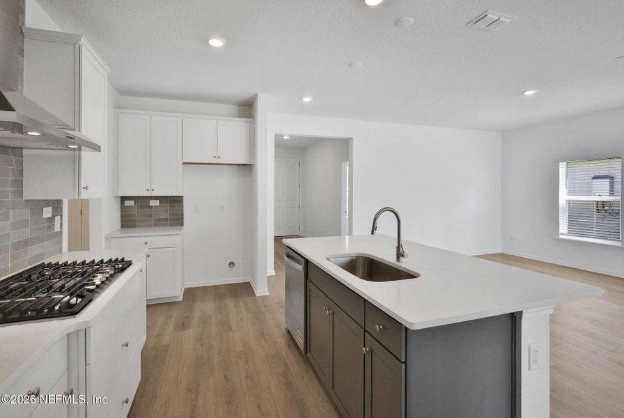 Furnished interior view inside a new home in Jennings Farm, Middleburg (Image 10).