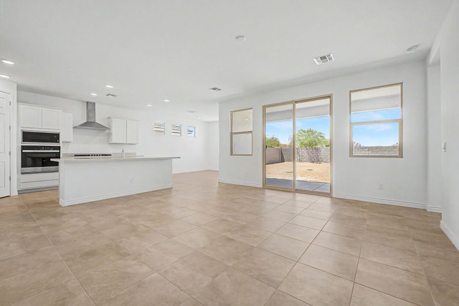 Spacious, unfurnished interior of a new home in Miravida, Surprise (Image 7).