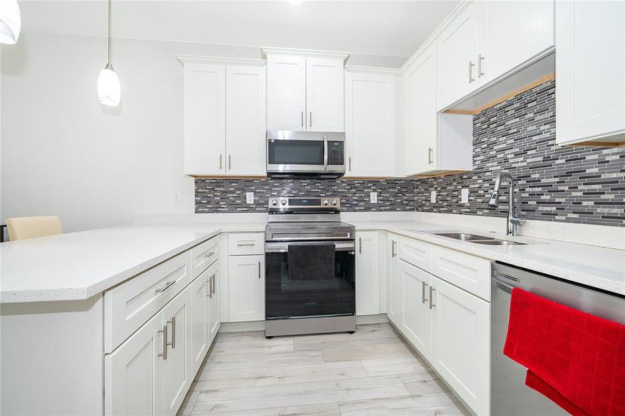 Furnished interior view inside a new home in , Kissimmee (Image 5).