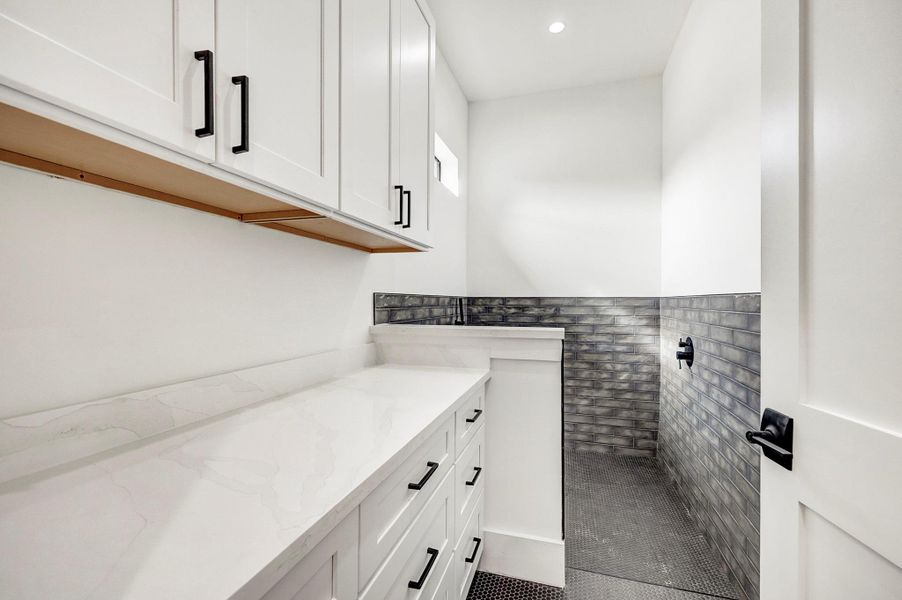 Furnished interior view inside a new home in , Magnolia (Image 14).