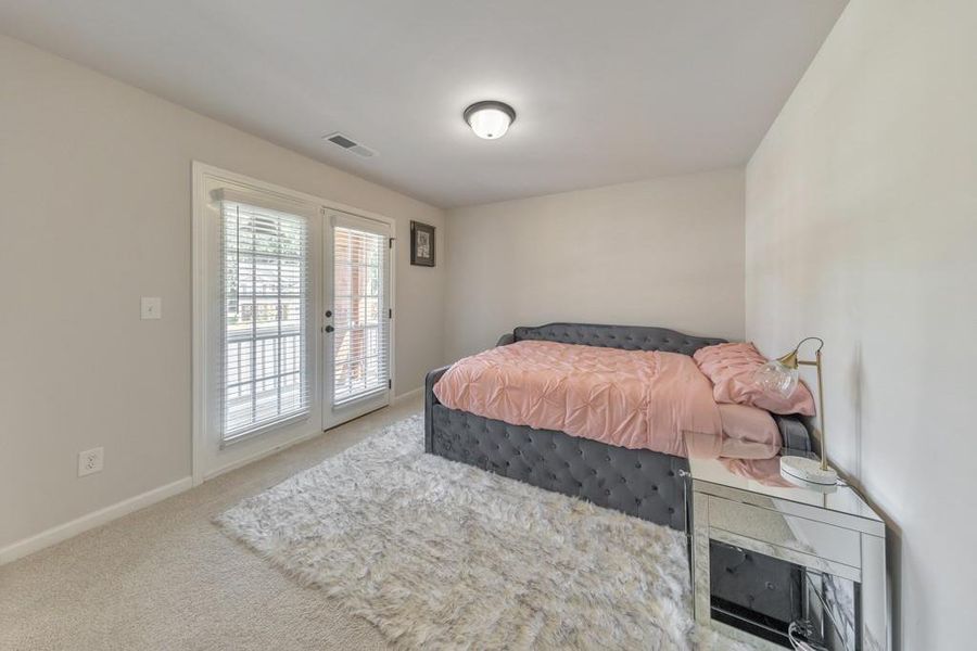 Image 38 of a home in .