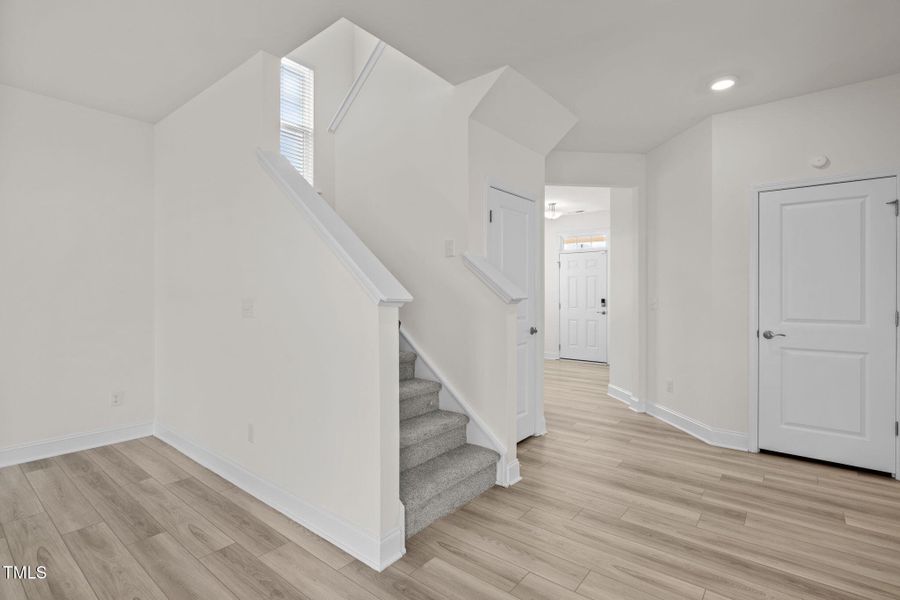 16-web-or-mls-5Z8A2750 16-web-or-mls-5Z8A2750