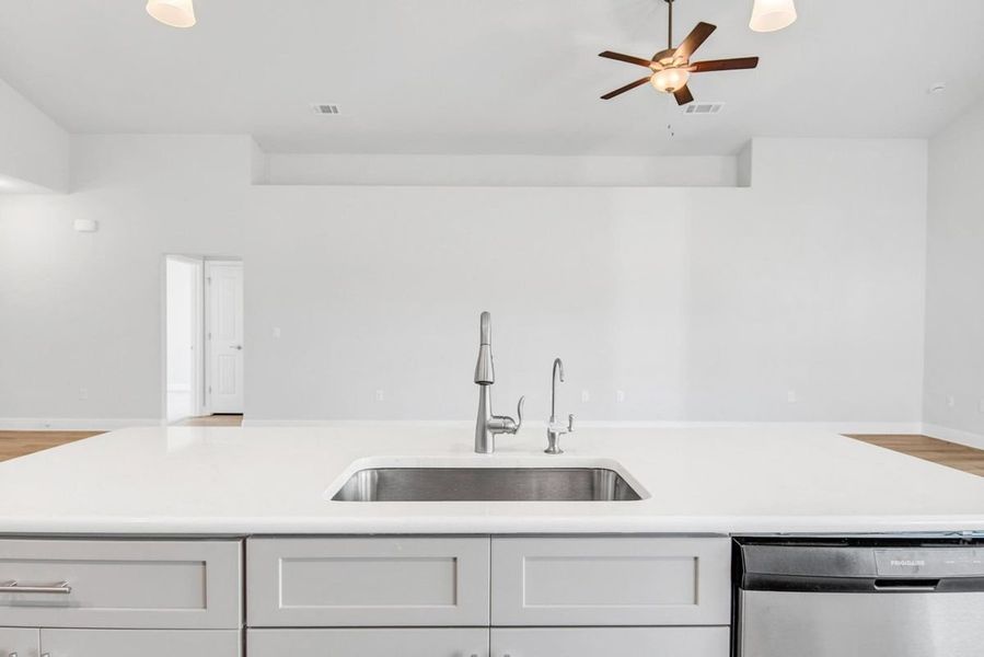 Representative furnished interior of a home built from the Plan 1901 by Adams Homes in Pine Top, Cantonment (Image 7).