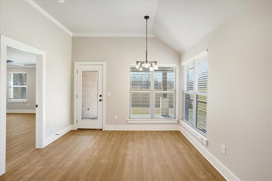 Spacious, unfurnished interior of a new home in , Sherman (Image 12).