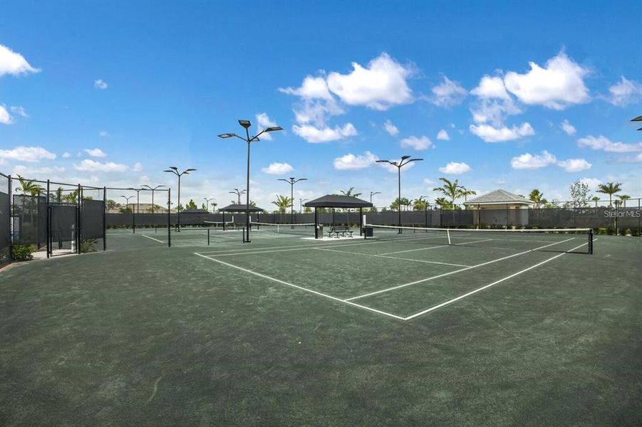 Community amenities in Esplanade at Azario Lakewood Ranch, Bradenton (Image 45).