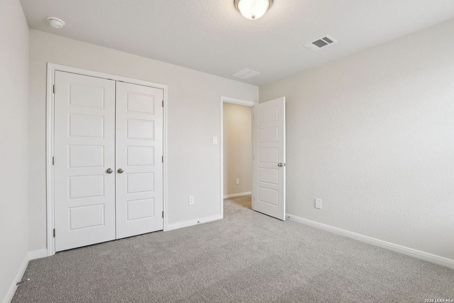 Spacious, unfurnished interior of a new home in Catalina, Converse (Image 48).