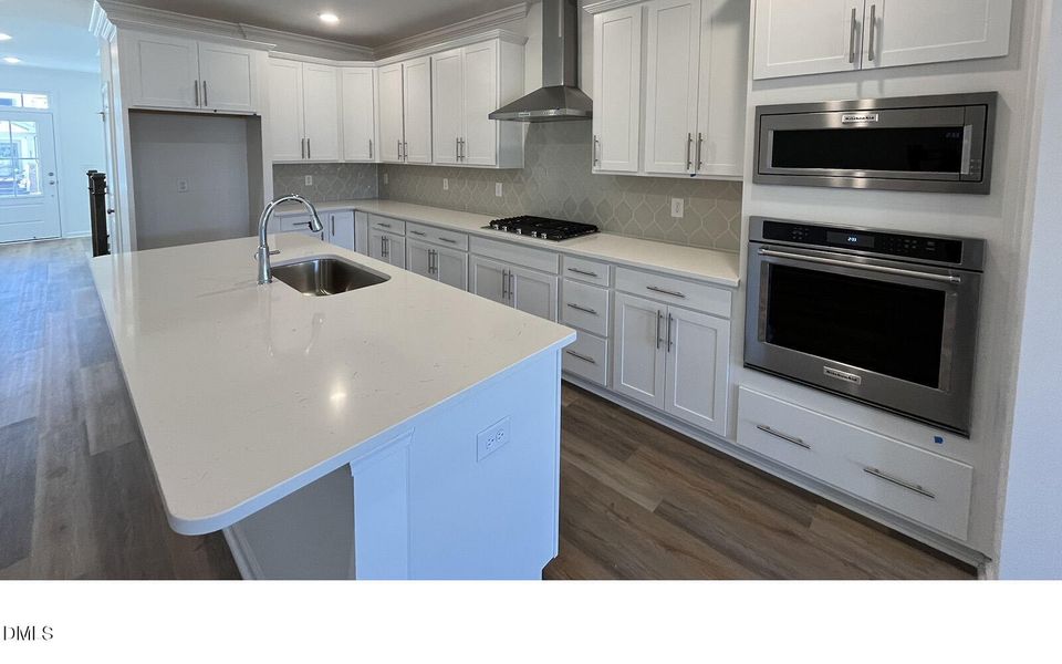 Declan_2433_Kitchen_Wendell_Falls_Brookf Declan_2433_Kitchen_Wendell_Falls_Brookf