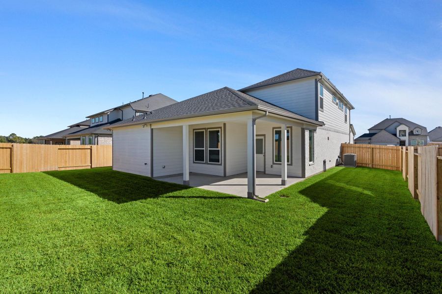 Exterior details and patio area of a home in Briarwood Crossing, Rosenberg (Image 4). Exterior details and patio area of a home in Briarwood Crossing, Rosenberg (Image 4).