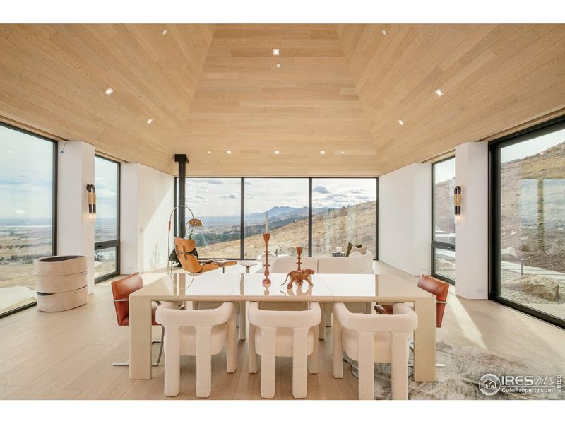 Image 33 of a home in .