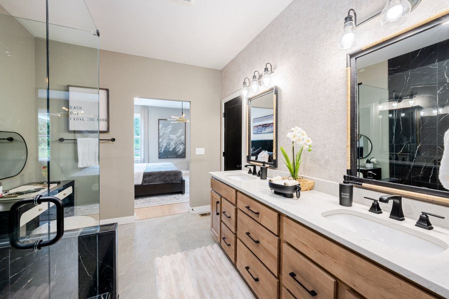 Representative furnished interior of a home built from the Finley by Fischer Homes in Twin Lakes, Hoschton (Image 32).