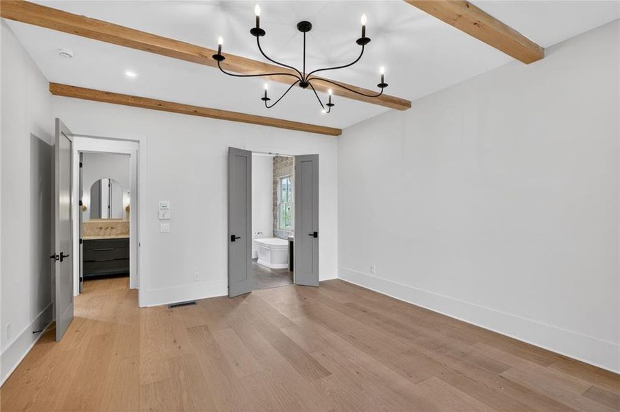 Spacious, unfurnished interior of a new home in , Roswell (Image 39).