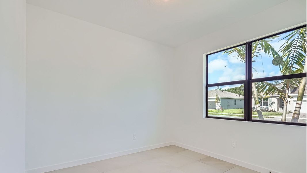 Representative unfurnished interior of a home built from the Cali by D.R. Horton in Twin Oaks, Stuart (Image 17).