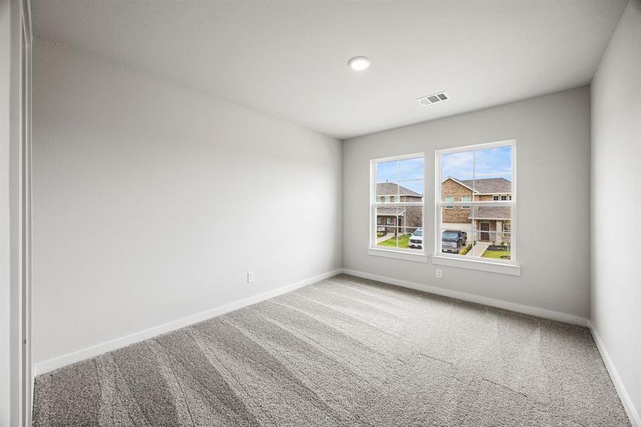 Spacious, unfurnished interior of a new home in Ambergrove, Royse City (Image 10). Spacious, unfurnished interior of a new home in Ambergrove, Royse City (Image 10).