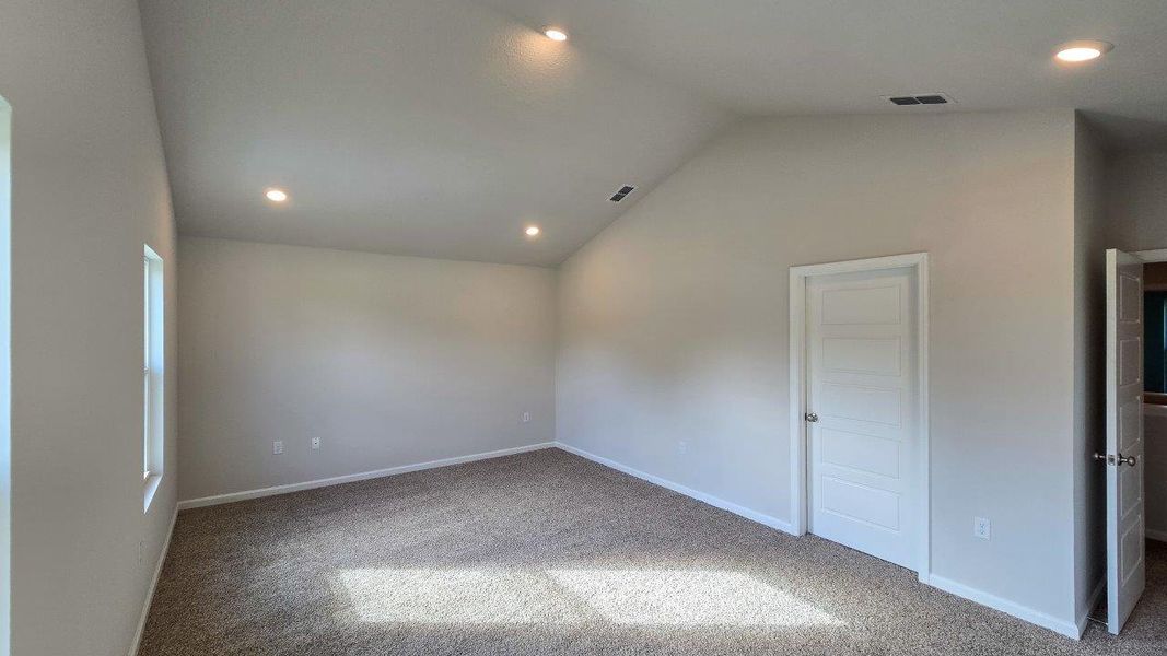 Spacious, unfurnished interior of a new home in Fallschase, Tallahassee (Image 10).
