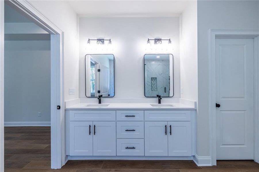 Furnished interior view inside a new home in , Dallas (Image 12).