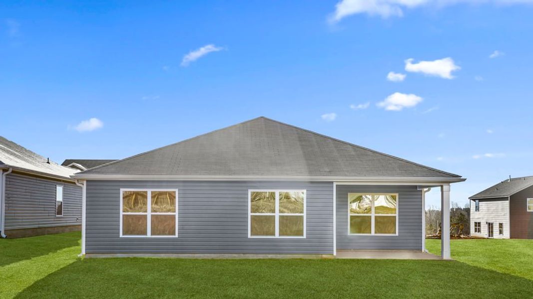 Exterior details and patio area of a home in Cascade Point, Seneca (Image 4).