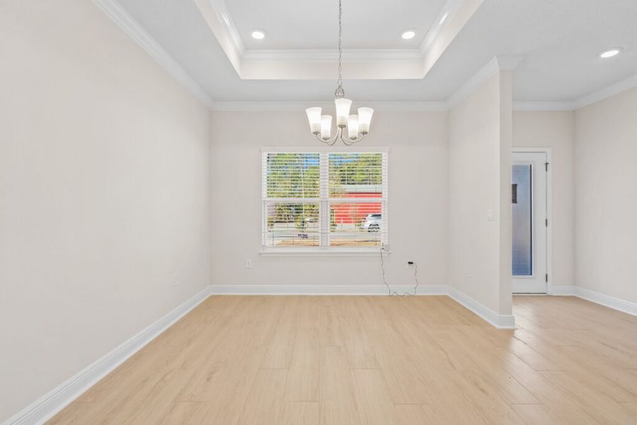 Spacious, unfurnished interior of a new home in Windswept Estates, Freeport (Image 29).