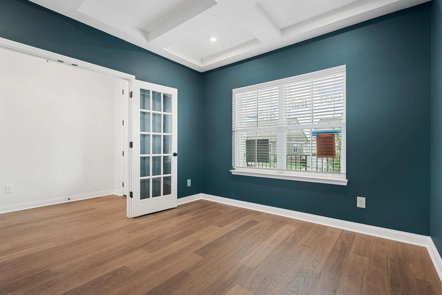 The Oakland B Home Office The Oakland B Home Office