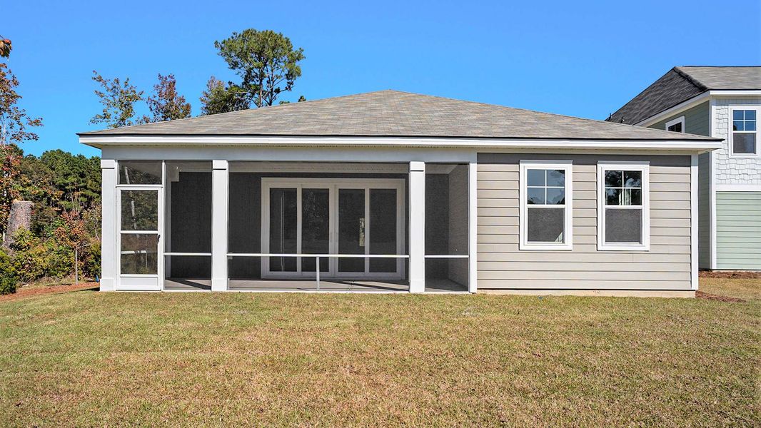 Exterior details and patio area of a home in Haven View, Murrells Inlet (Image 3).