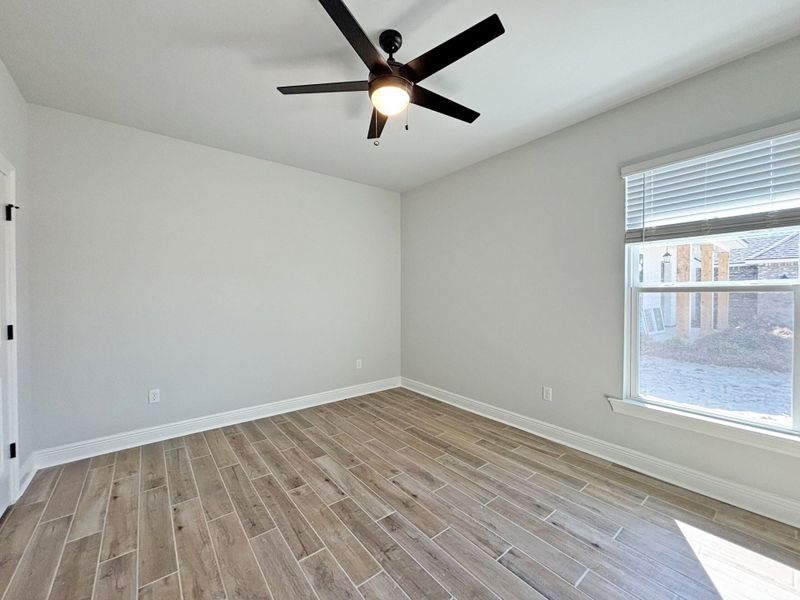 Spacious, unfurnished interior of a new home in Natureview, Freeport (Image 22).