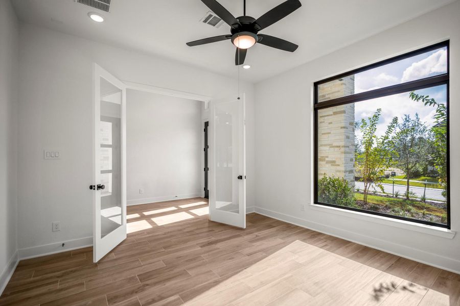 Spacious, unfurnished interior of a new home in Briarley, Montgomery (Image 39).