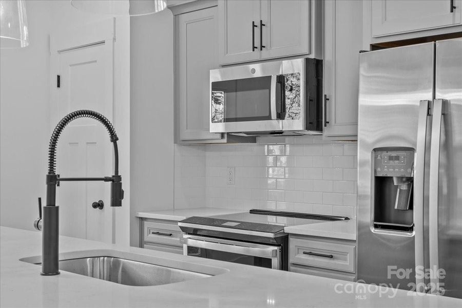 Close-up of interior finishes inside a home in Clayton Crossing, Arden (Image 16). Close-up of interior finishes inside a home in Clayton Crossing, Arden (Image 16).