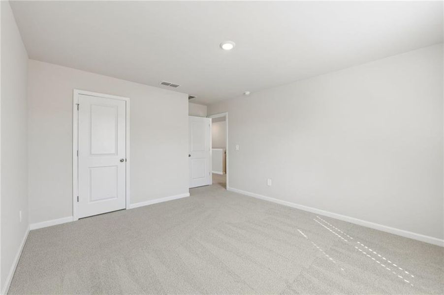 Spacious, unfurnished interior of a new home in Martin Springs - Estate Series, Lawrenceville (Image 25). Spacious, unfurnished interior of a new home in Martin Springs - Estate Series, Lawrenceville (Image 25).