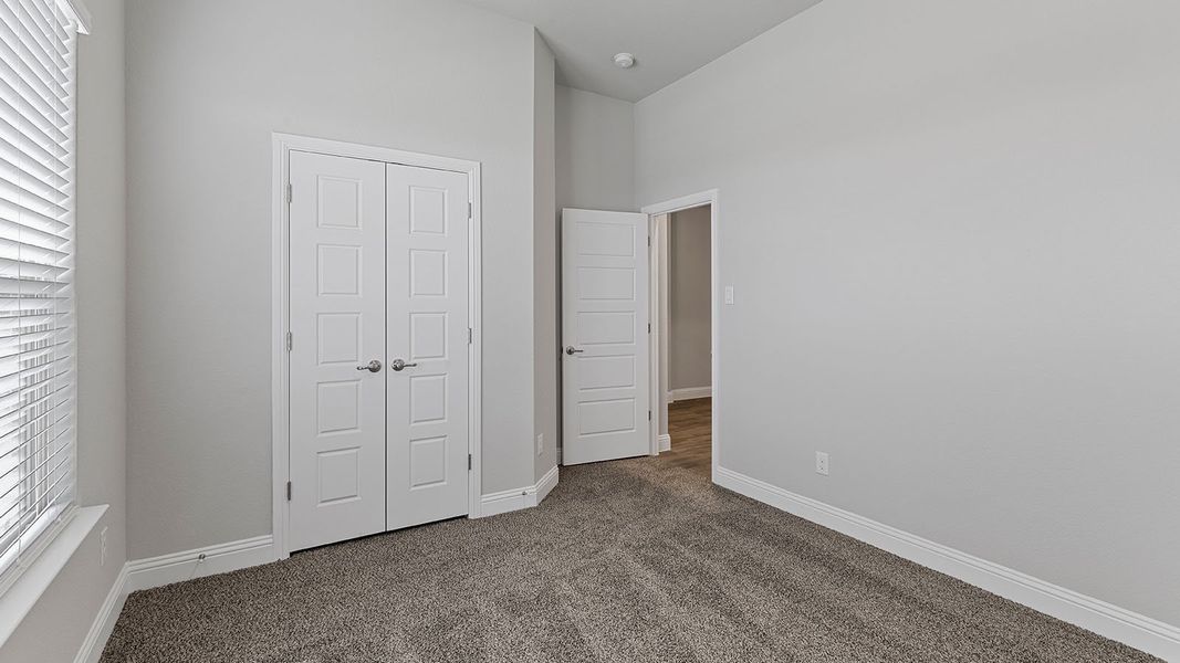 Spacious, unfurnished interior of a new home in Treeline, Justin (Image 22).