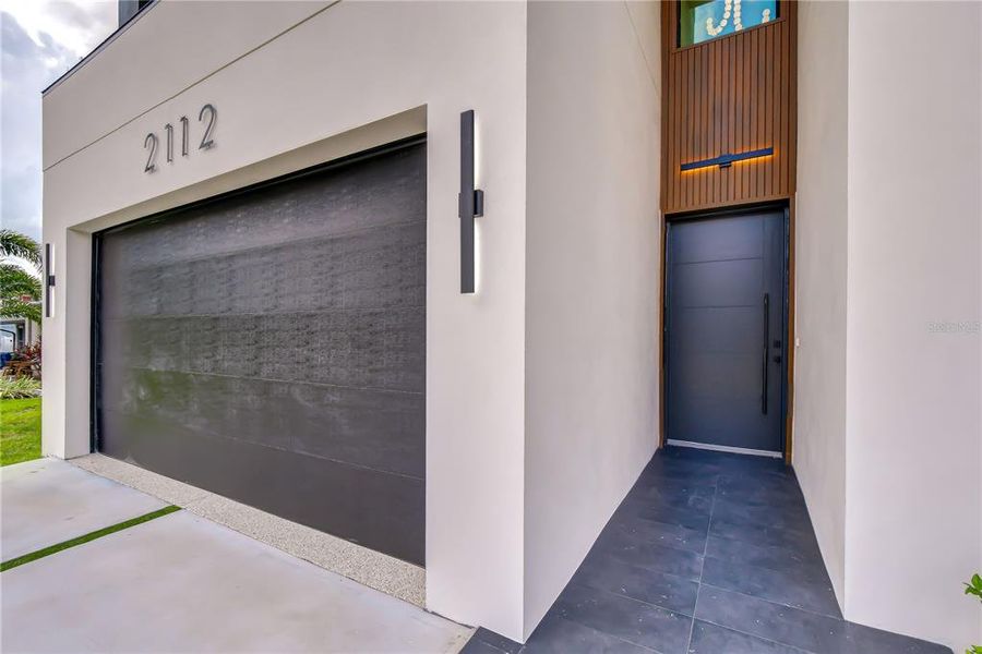 Exterior details and patio area of a home in , Tampa (Image 38).