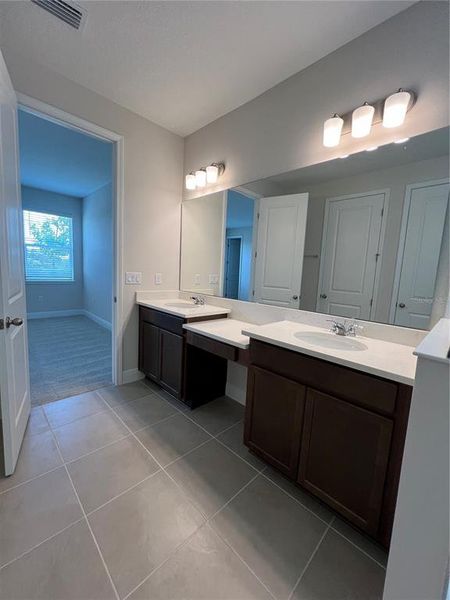 Furnished interior view inside a new home in Hills of Minneola, Minneola (Image 4).