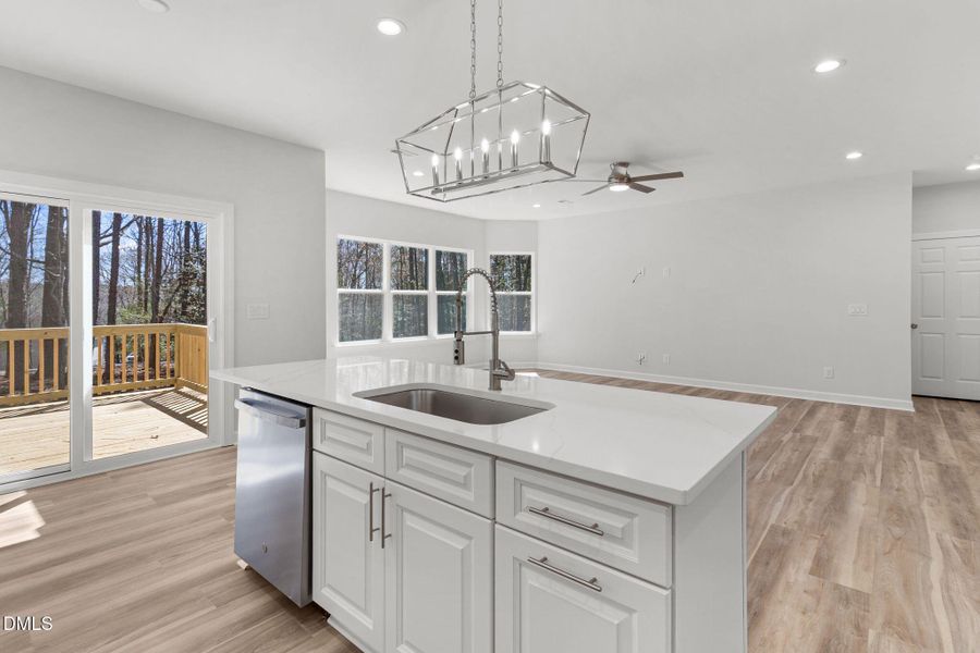 20-web-or-mls-IMG_8268 20-web-or-mls-IMG_8268