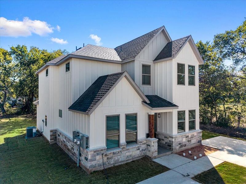 Front exterior of a new home in , Trenton, TX, highlighting curb appeal (Image 2). Front exterior of a new home in , Trenton, TX, highlighting curb appeal (Image 2).