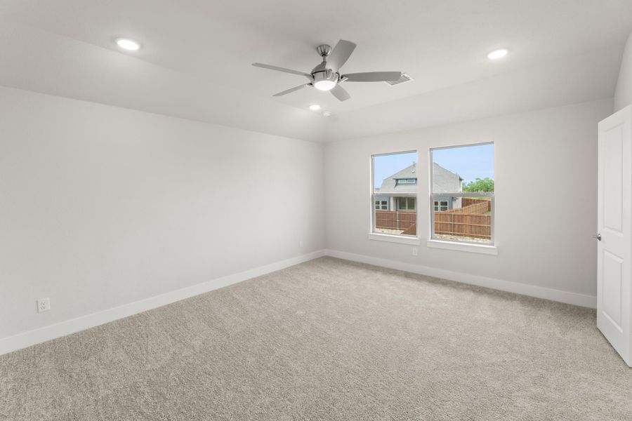 Spacious, unfurnished interior of a new home in Waterscape, Royse City (Image 18). Spacious, unfurnished interior of a new home in Waterscape, Royse City (Image 18).