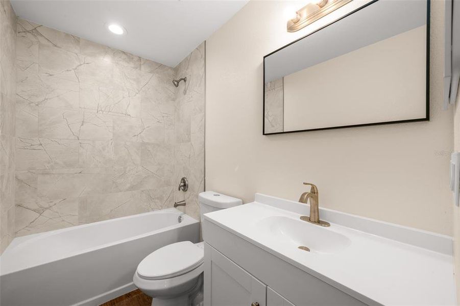 Image 33 of a home in . Image 33 of a home in .