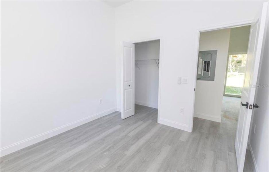 Spacious, unfurnished interior of a new home in , Lake Panasoffkee (Image 13).