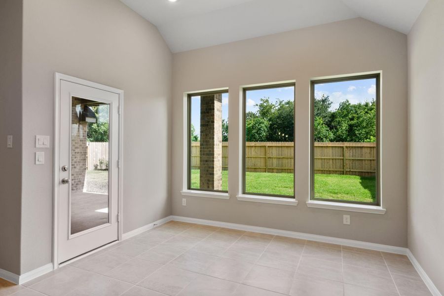Spacious, unfurnished interior of a new home in Dellrose, Hockley (Image 14).