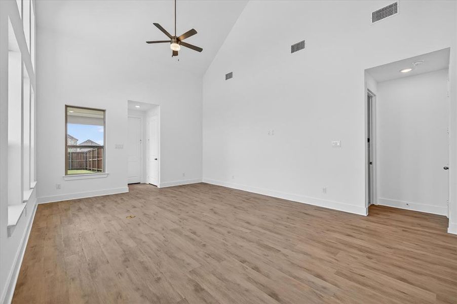 Spacious, unfurnished interior of a new home in Wellington, Haslet (Image 17).