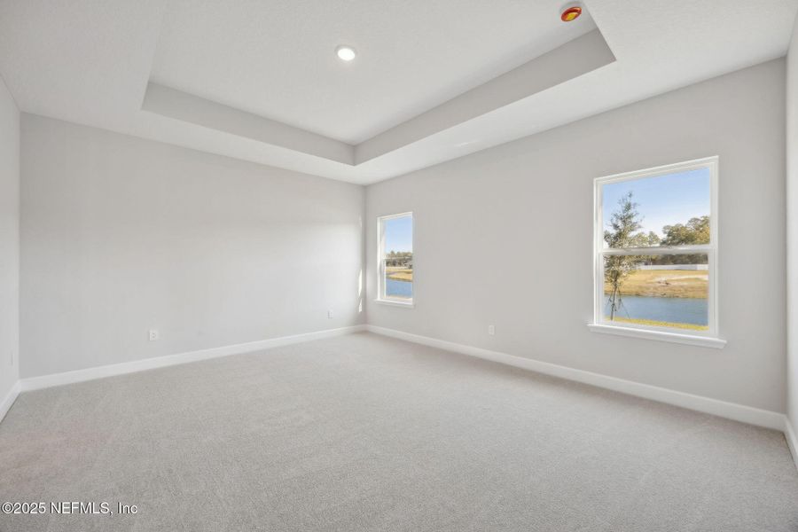 Spacious, unfurnished interior of a new home in Sandy Ridge, Yulee (Image 19).