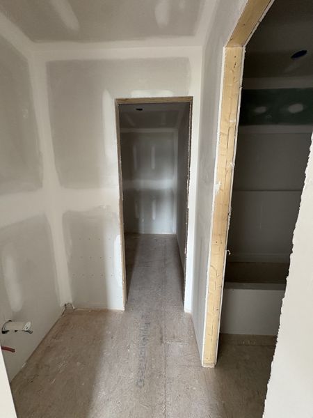 5th bedroom En Suite upstairs. Bathroom and closet 5th bedroom En Suite upstairs. Bathroom and closet