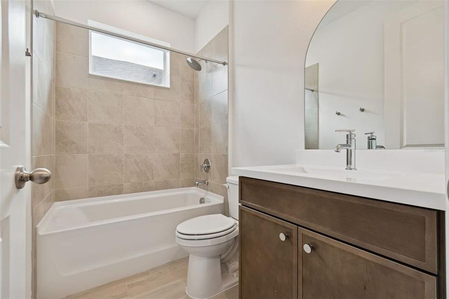 Furnished interior view inside a new home in Isles at Bayview, Parrish (Image 39). Furnished interior view inside a new home in Isles at Bayview, Parrish (Image 39).