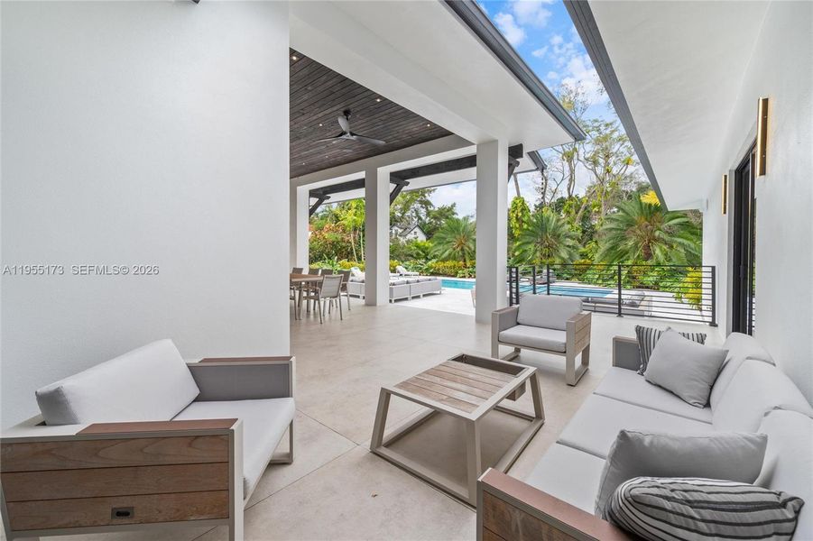 Exterior details and patio area of a home in , Pinecrest (Image 25).