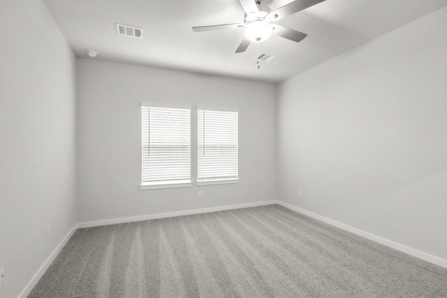 Spacious, unfurnished interior of a new home in Oakwood Ranch, Willis (Image 11).