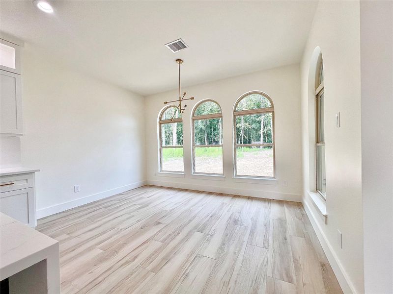 Spacious, unfurnished interior of a new home in , Dayton (Image 32).