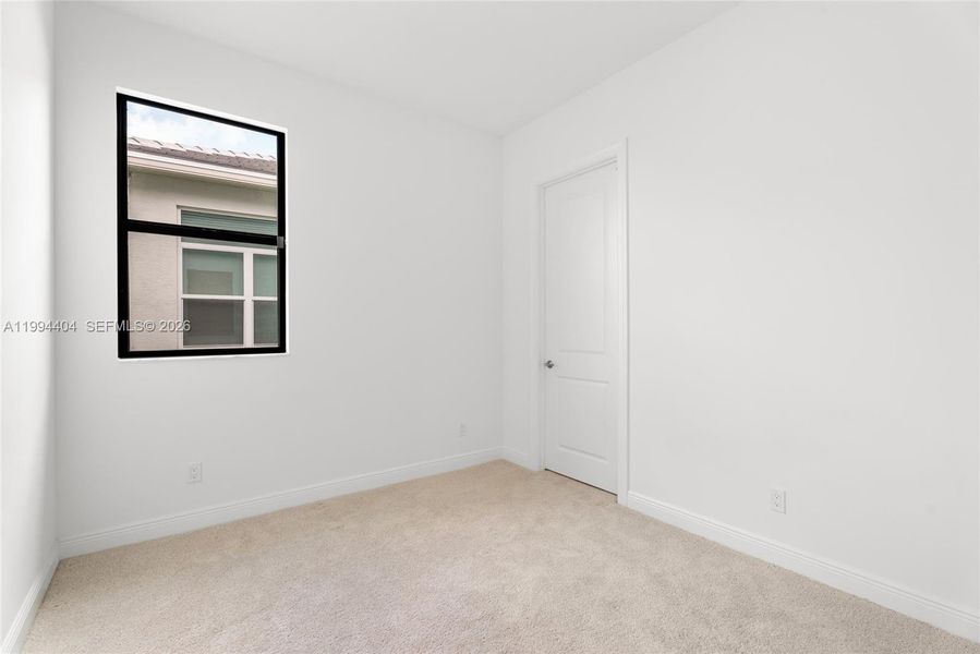 Spacious, unfurnished interior of a new home in , Port St. Lucie (Image 28).
